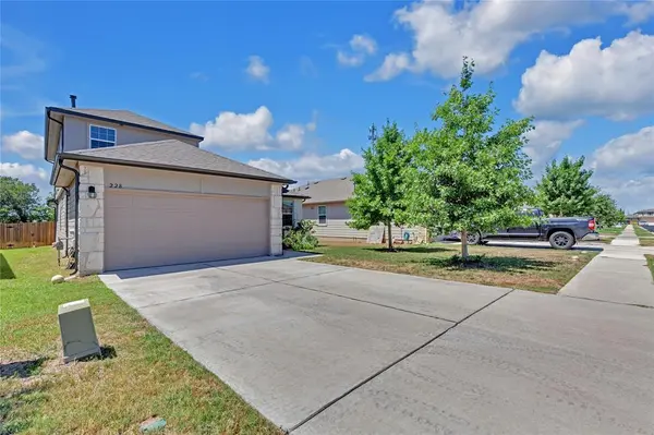 228 Baron Creek TRL, Bastrop, TX 78602