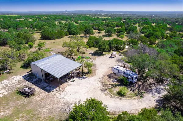 322 Maverick WAY, Briggs, TX 78608