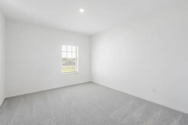 261 W Luna Blue LN, Jarrell, TX 76537