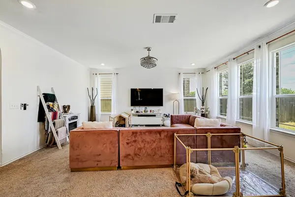 6316 Wagon Spring ST, Del Valle, TX 78617