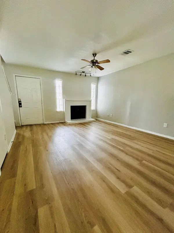 1818 River Crossing CIR #C, Austin, TX 78741