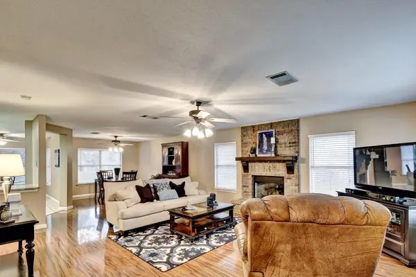 206 Big Sur DR, Cedar Park, TX 78613