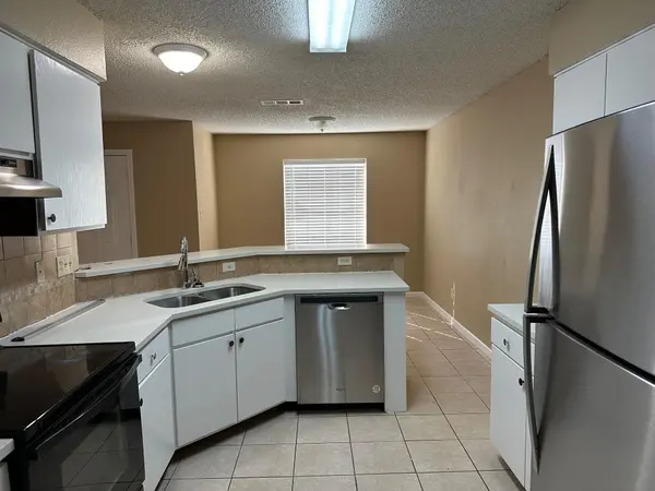 4300 Duval RD #B, Austin, TX 78759