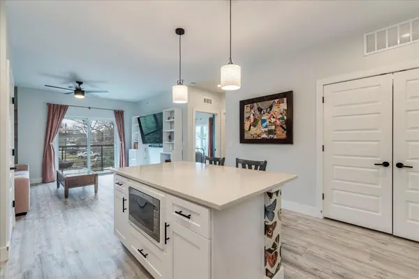 3101 Govalle Ave #220, Austin, TX 78702