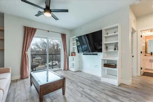 3101 Govalle Ave #220, Austin, TX 78702