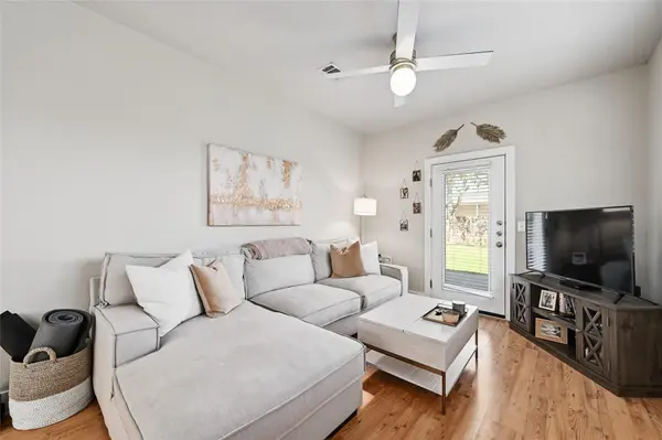 4410 Jester DR #B, Austin, TX 78745