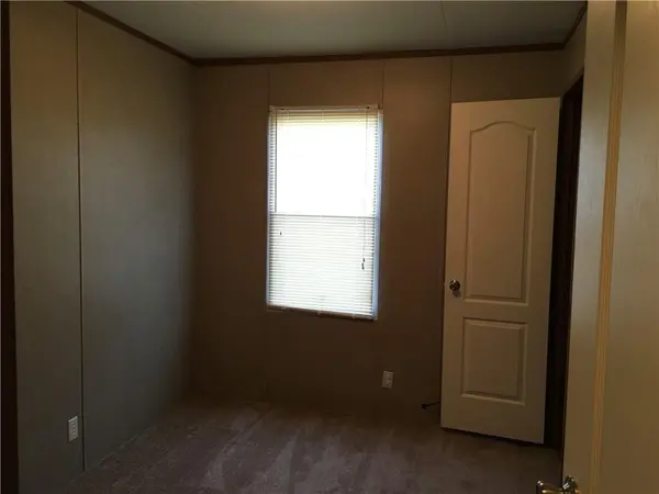 1719 Watterson RD #1, Red Rock, TX 78662