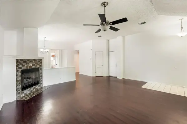 20801 Trotters LN, Pflugerville, TX 78660