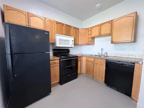 251 Zimmerman Ave #B, Bastrop, TX 78602