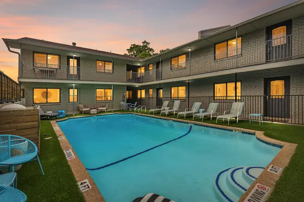 1307 Norwalk LN #203, Austin, TX 78703