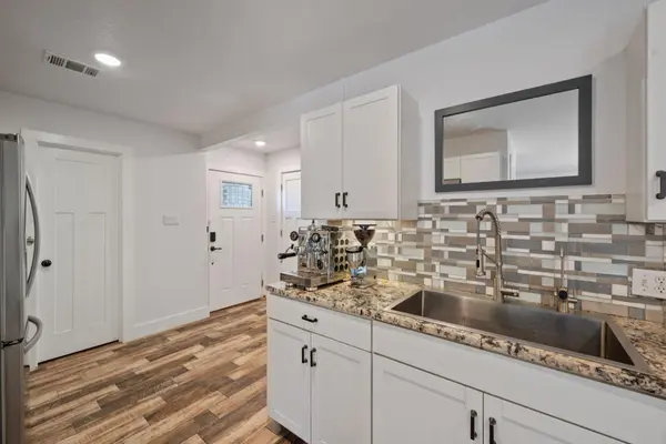712 Ruby Isle DR, Leander, TX 78641