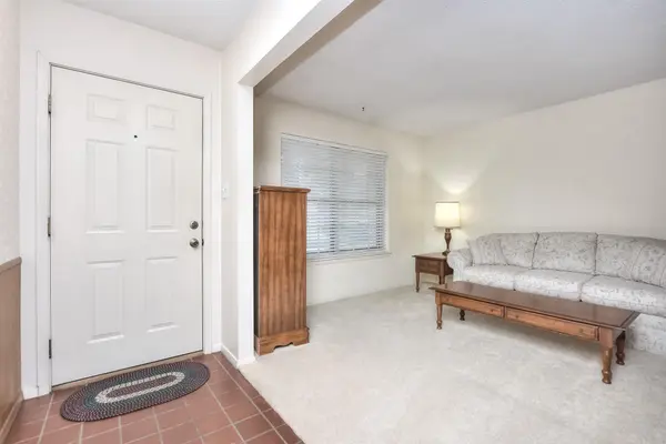 2200 Kenbridge DR, Austin, TX 78757