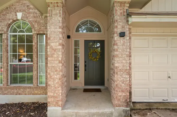 2105 Yaupon HOLW, Round Rock, TX 78664