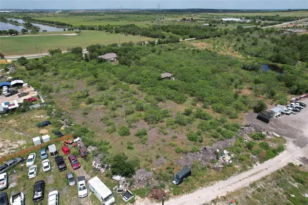 6409 Old Lockhart RD, Buda, TX 78610