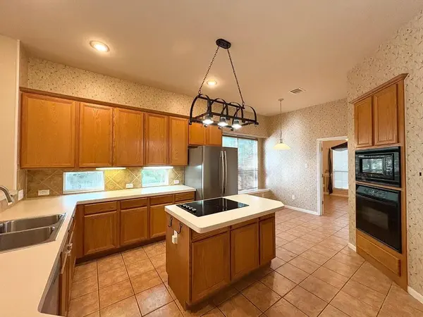 1837 Maize Bend DR, Austin, TX 78727