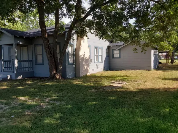 513 San Marcos HWY, Luling, TX 78648