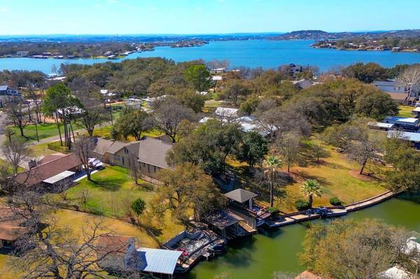1408 Highland Dr DR, Highland Haven, TX 78654