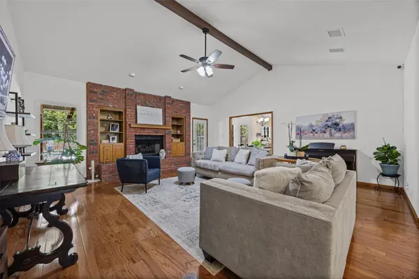 2000 Spinel RD, Pflugerville, TX 78660