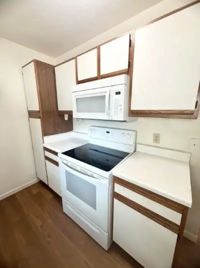 728 W San Antonio ST #730 A, Lockhart, TX 78644