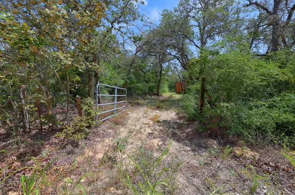 00 Red Sand TRL, Dale, TX 78616