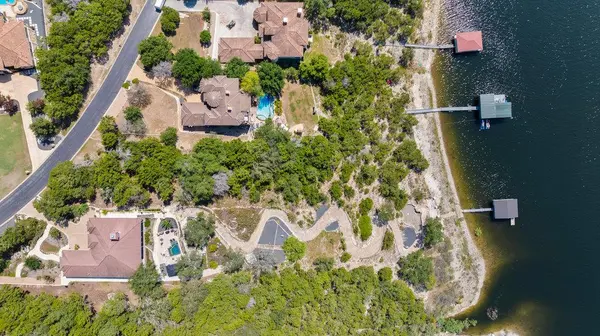 18504 Monet Pointe DR, Leander, TX 78645