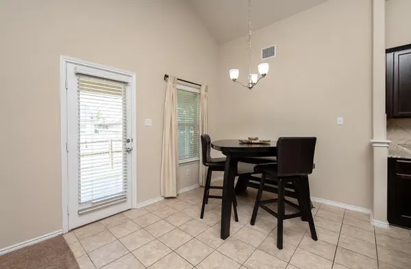 101 Igneous LN, Jarrell, TX 76537