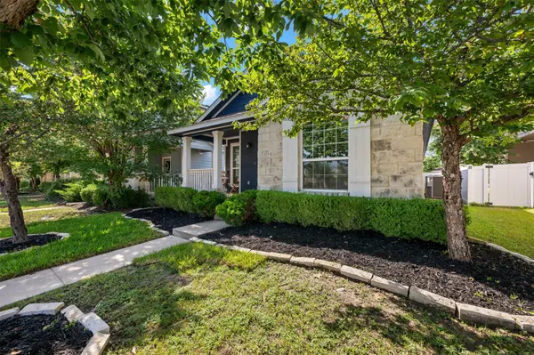 924 Lost Pines LN, Cedar Park, TX 78613