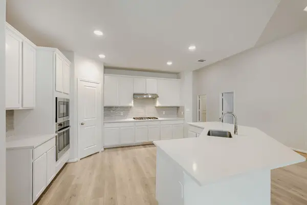 137 Switch Bud DR, Buda, TX 78610