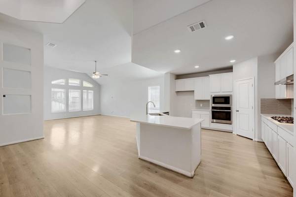 137 Switch Bud DR, Buda, TX 78610