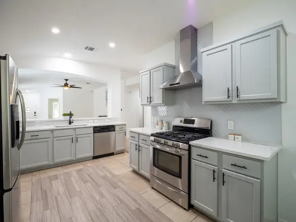 3900 Sojourner ST, Austin, TX 78725