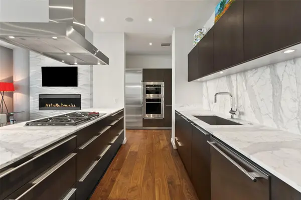 210 Lavaca ST #2505, Austin, TX 78701