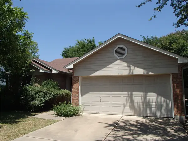 208 Juniper ST, Georgetown, TX 78626