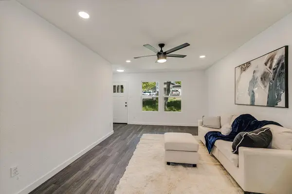 6913 Shannon DR, Austin, TX 78724