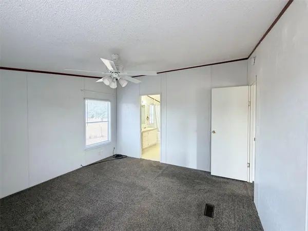 499 Mount Pleasant RD #A, Cedar Creek, TX 78612