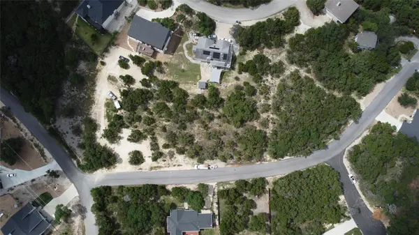 21005 Brewer LN, Lago Vista, TX 78645