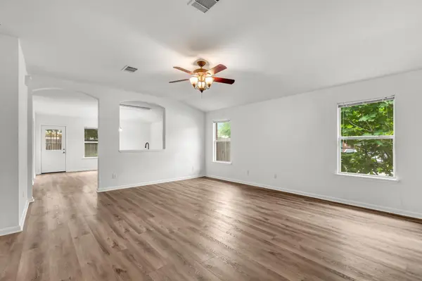 609 Golden Gate DR, Leander, TX 78641