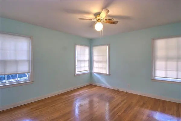 1004 E 38 1/2 ST, Austin, TX 78751
