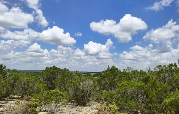 131 Spur 440, Florence, TX 76527