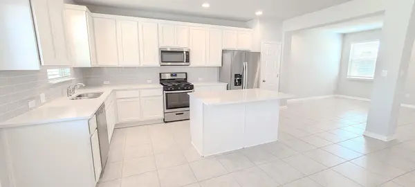 2604 Pecan Island DR, Leander, TX 78641