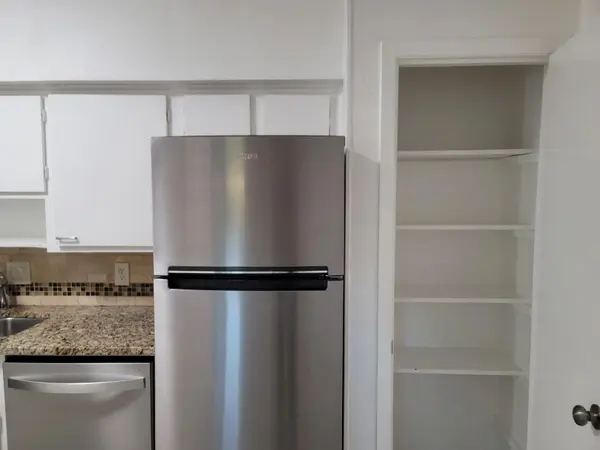 2308 Barton Village CIR #102, Austin, TX 78704