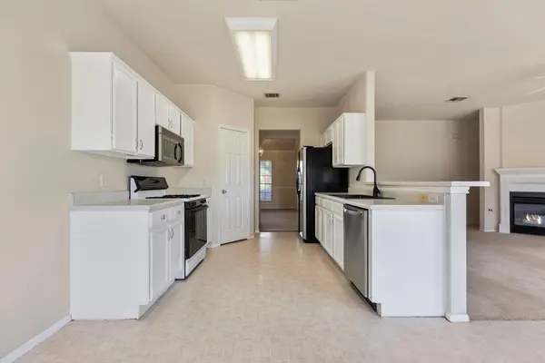104 Adelfa DR, Round Rock, TX 78664