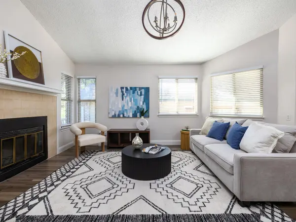 1811 Rainy Meadows DR, Austin, TX 78758