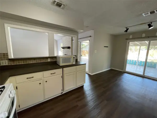 412 Blue Valley DR, Austin, TX 78748