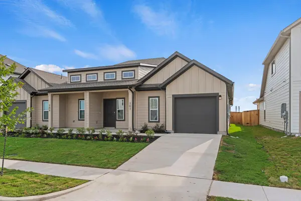 207 Backwood PASS, Taylor, TX 76574