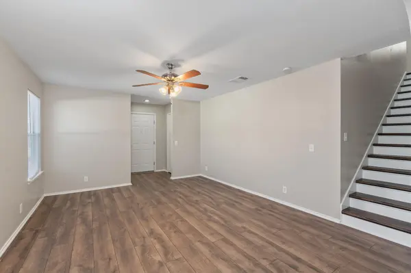 403 Lakemont DR, Hutto, TX 78634