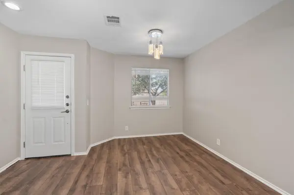 403 Lakemont DR, Hutto, TX 78634