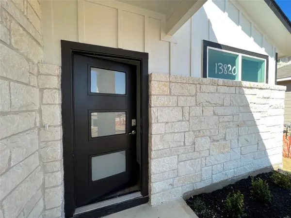 13820 Lubeck DR, Pflugerville, TX 78660