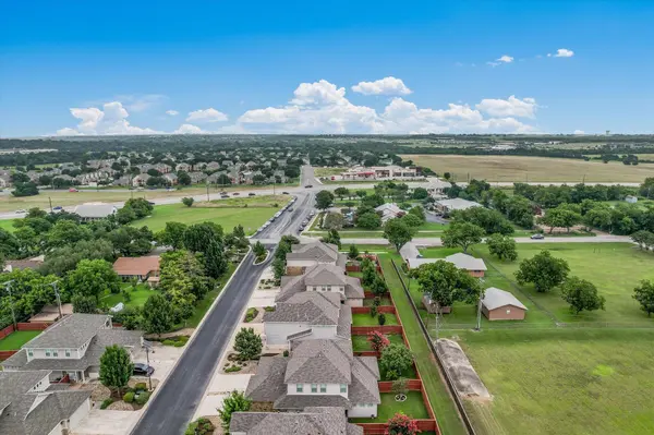 528 High Tech DR, Georgetown, TX 78626