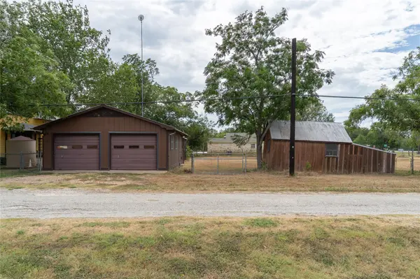 115 N Lockhart ST, Paige, TX 78659
