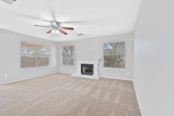 1514 Royce LN, Cedar Park, TX 78613